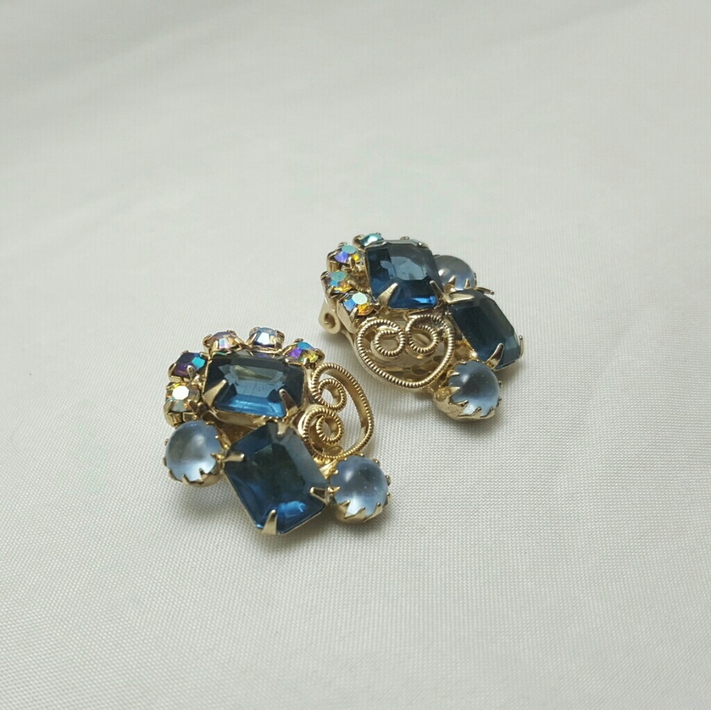 Vintage Juliana Blue AB & Moon Rhinestone Earrings - Picture 3 of 8